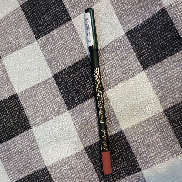 L.A. Girl Perfect Precision Lip Liner - Ulta Beauty - Picture 4 of 8